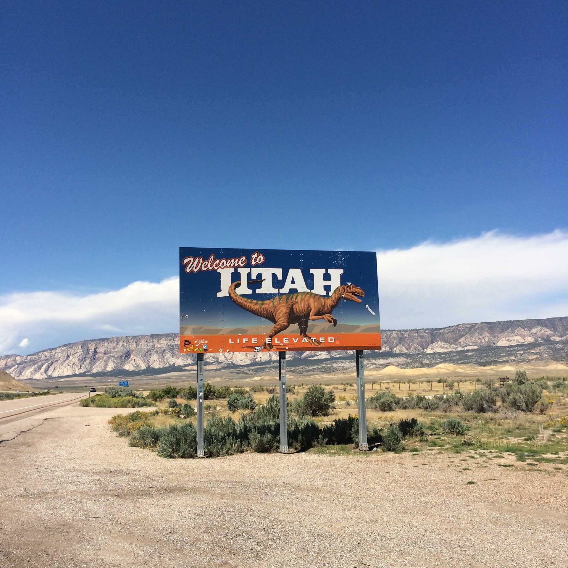 Utah state border